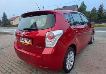 Toyota Verso Minivan 1.8 Valvematic 147KM 2009 Toyota Verso 1.8Benzynaserwisbogata wersjapanorama dach 1.8 Benzyna, zdjęcie 4