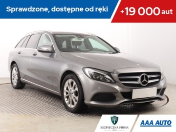 Mercedes Klasa C W205 Kombi 200 BlueTEC 136KM 2016 Mercedes C C 200 d, Automat, Navi, Klima