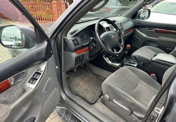 Toyota Land Cruiser IV 3.0 D-4D 163KM 2003 Toyota Land Cruiser 3,0 D 163 KM 4x4 7-osob GWARANCJA Zamiana Zarejestrowa, zdjęcie 5