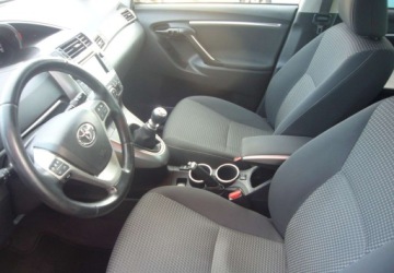 Toyota Verso Minivan Facelifting 1.6 D-4D 112KM 2014 Toyota Verso Toyota Verso VERSO 1.6 Diesel 111KM, zdjęcie 10