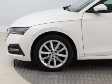 Skoda Octavia III Kombi Facelifting 1.5 TSI ACT 150KM 2020 Skoda Octavia 1.5 TSI, Salon Polska, Serwis ASO, zdjęcie 14