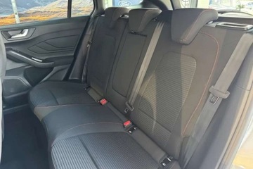 Ford Focus IV 2025 Ford Focus ST Line X Kombi Hybrid 155 KM, Od Reki, Wynajem Dlugoterminowy, zdjęcie 3