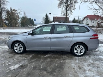 Peugeot 308 II SW Facelifting 1.5 BlueHDI 130KM 2021 Peugeot 308 SW 1.5 BlueHDi I-Cockpit Navi Kamera PDC, zdjęcie 5