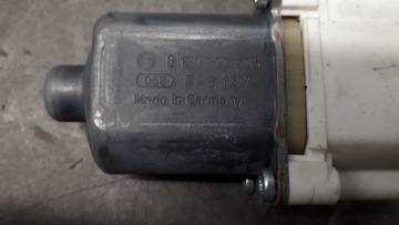 0130822505 MOTOREK SKEL LEVÝ ZADNÍ MERCEDES C TŘÍDA W204