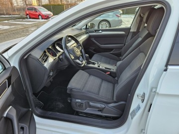 Volkswagen Passat B8 Variant 2.0 TDI BlueMotion SCR 150KM 2019 Volkswagen Passat Variant 2,0 diesel 150KM DSG LED, zdjęcie 4
