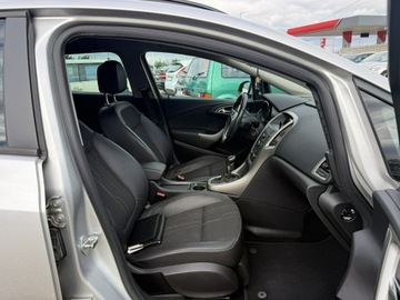 Opel Astra J Sports Tourer 1.7 CDTI ECOTEC 110KM 2012 Opel Astra 1,7 diesel 110KM, zdjęcie 7