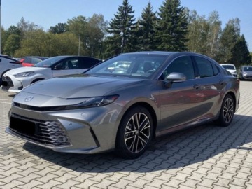 Toyota Camry IX 2025 Od ręki - Executive 2.5 Hybrid Dynamic Force 231KM | Podgrzewane fotele!, zdjęcie 1