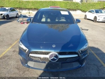 Mercedes Klasa A W177/V177 2021 Mercedes-Benz Klasa A 220, 2021r., 2.0L 2.0 Benzyna 188KM, zdjęcie 4