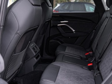 Audi 2026 AUDI Q5 TFSI quattro S line Sportback Suv 2.0 (204KM) 2026, zdjęcie 16