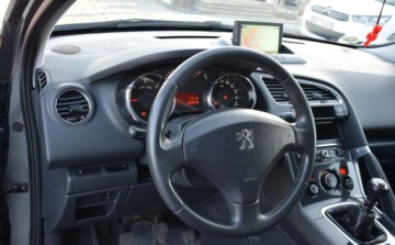 Peugeot 3008 I Crossover 1.6 HDi FAP 115KM 2014 Peugeot 3008 3008 LIFT 2014r 1.6 e-HDI Nawigacja, Alusy, Parktronic 1.6, zdjęcie 6