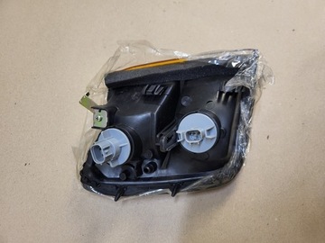 BLIKAČ SMĚROVKA SVĚTLO POZIČNÍ LEVÝ MITSUBISHI PAJERO II NOVÁ DEPO