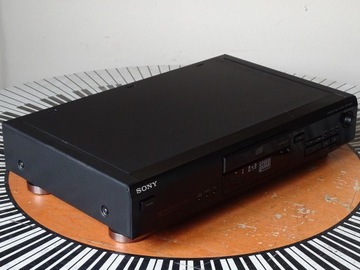 Сони CDP-XE210. 0424