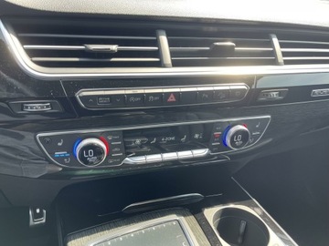 Audi Q7 II SQ7 4.0 TDI 435KM 2018 Audi SQ7 4.0 TDI quattro | Matrix LED | Dociągi |, zdjęcie 16
