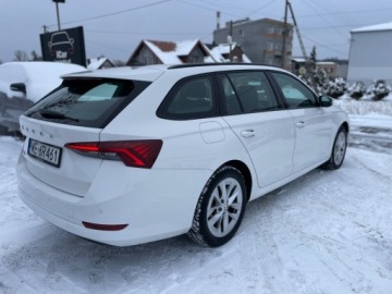 Skoda Octavia IV Kombi 2.0 TDI 150KM 2022 Skoda Octavia 2.0 TDI 150 KM DSG AMBITION BEZWYPADKOWY 2.0 Diesel 150KM, zdjęcie 10