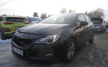 Opel Astra K Hatchback 5d 1.6 CDTI 110KM 2019 Opel Astra 2019r, 1.6 CDTI. Uszkodzony prawy przod. Jezdzi. VAT 23 1.6, zdjęcie 1