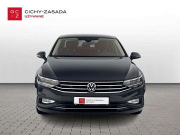 Volkswagen Passat B8 Limousine Facelifting 2.0 TDI SCR 150KM 2021 Volkswagen Passat VatMarzaVirtual CockpithakACC kameraod DealeraRata od 90, zdjęcie 1