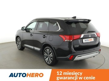 Mitsubishi Outlander III SUV Facelifting 2017 2.0 150KM 2018 Mitsubishi Outlander 2.0 4WD Diamant Edition+ Navi, zdjęcie 3