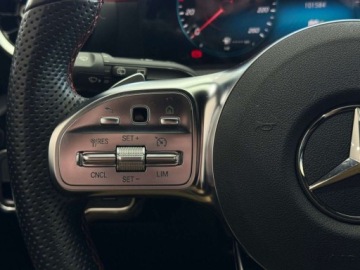 Mercedes Klasa A W177/V177 Hatchback Plug-In 1.3 250e 218KM 2020 Mercedes-Benz Klasa A AMG Line Plug In Fotele kubelkowe Nawigacja Kame, zdjęcie 20