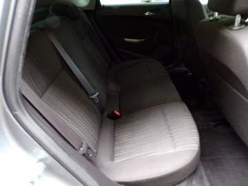 Opel Astra J Hatchback 5d 1.6 Twinport ECOTEC 115KM 2010 Opel Astra KLIMATYZACJA, zdjęcie 24