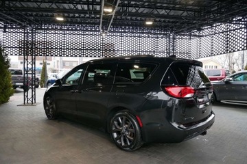 Chrysler Pacifica II 3.6 V6 291KM 2018 Chrysler Pacifica 3.6L V6 Pentastar 291KM StowN Go,S,Kam.360,Radar,Panoram, zdjęcie 3
