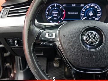 Volkswagen Passat B8 Variant 2.0 TDI BlueMotion SCR 190KM 2017 Od ręki - VOLKSWAGEN Passat 2.0 TDI Highline Combi 190KM 2017, zdjęcie 11