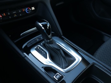 Opel Insignia II Sports Tourer 1.6 CDTI 136KM 2018 Opel Insignia 1.6 CDTI, Automat, Navi, Klima, zdjęcie 12