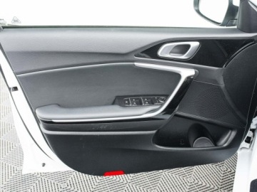 Kia Ceed III Kombi Facelifting 1.0 T-GDI 120KM 2022 Kia Cee'd EL3FL15#1.0 T-GDI L Podgrz.f kier szyba, zdjęcie 9