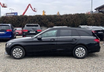 Mercedes Klasa C W205 Kombi 220 BlueTEC 170KM 2015 Mercedes-Benz Klasa C 2015 r. 2.1 Diesel 170KM, zdjęcie 2