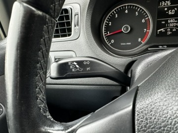 Volkswagen Polo V Hatchback 5d 1.2 60KM 2014 Volkswagen Polo R-Line! 2 kpl kół! Klimatyzacja, zdjęcie 17