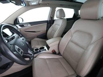 Hyundai Tucson III SUV 1.6 T-GDI 177KM 2018 Hyundai Tucson Premium automat 4x4 177KM skóra, zdjęcie 12