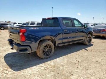 Chevrolet Silverado II 2022 Chevrolet Silverado K1500 Custom 2022 2.7l 2.7 Benzyna 310KM, zdjęcie 3