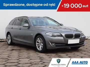 BMW Seria 5 F10-F11 2010