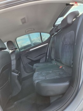 Skoda Superb III Liftback 2.0 TDI 190KM 2016 Skoda Superb 2.0 TDI 190KM Automat Canton ACC Hak Gwarancja 2.0 Diesel, zdjęcie 9