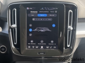 Volvo XC40 Crossover Facelifting 2.0 B3 163KM 2025 Volvo XC 40 B3 Black Edition Plus | Driver Assist, zdjęcie 17
