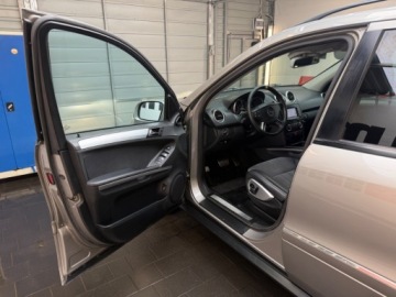 Mercedes Klasa M W164 Off-roader 3.0 V6 (320 CDI) 224KM 2008 Mercedes-Benz ML polski salon niski przebieg bogata opcja wyposazenia bezw, zdjęcie 20