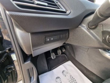 Peugeot 2016 Peugeot 308 1.2 115PS Po Liftingu Ksenon Kamera Navi Gwarancja 1.2 Benzyna, zdjęcie 11