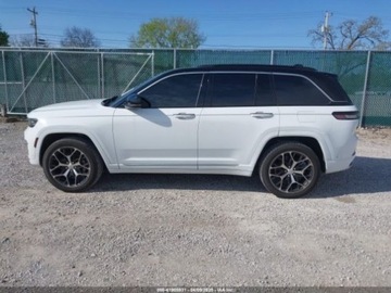 Jeep Grand Cherokee IV 2022 Jeep Grand Cherokee Summit Reserve, 2022r., 4x4, 5.7L 5.7 Benzyna 357KM, zdjęcie 5