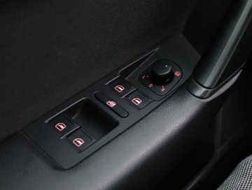 Volkswagen Passat B7 Variant 1.6 TDI CR DPF BlueMotion 105KM 2011 VW Passat 1.6 TDI, Klima, Klimatronic, Tempomat, zdjęcie 23