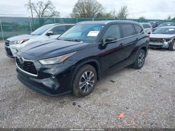 Toyota Highlander III 2023 Toyota Highlander XLE 2023 2.4l 2.4 Benzyna 265KM, zdjęcie 1