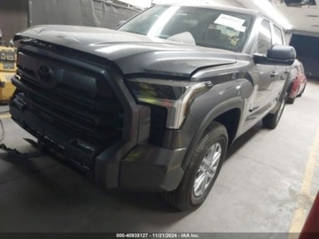 Toyota Tundra II 2024 Toyota Tundra 2024r., SR5, od ubezpieczalni 3.4 Benzyna 389KM, zdjęcie 2