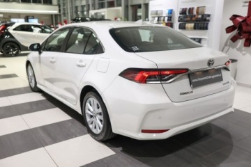 Toyota Corolla XII Sedan Facelifting 1.8 Hybrid 140KM 2023 Toyota Corolla 1.8 Hybrid Comfort Tech Oferta Dealera 1.8 Hybryda 140KM, zdjęcie 3
