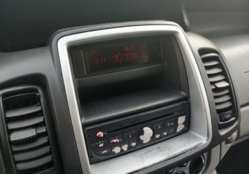 Renault Trafic II Kabina 2.0 dCi 115KM 2012 Renault Trafic Kupiony w Polsce - wersja Long - 9 foteli - 2,0 - 114 KM 2.0, zdjęcie 20