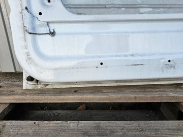 DVEŘE LEVÉ PŘEDNÍ MERCEDES VITO VIANO W639 BEZ REZU