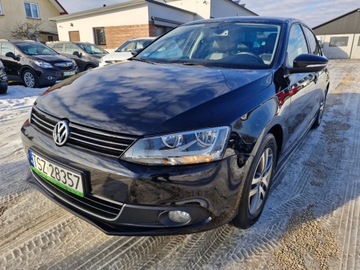 Volkswagen Jetta VI Sedan 1.4 TSI 122KM 2014 Volkswagen Jetta Sliczna czarna 1.4 benzyna salon Polska 1 wlasciciel bezw, zdjęcie 2