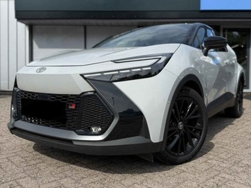 Toyota C-HR II SUV 1.8 Hybrid 140KM 2025 Od ręki - GR Sport 1.8 Hybrid Dynamic Force 140KM | Podgrzewane fotele!, zdjęcie 1
