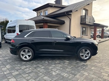 Audi Q8 SUV 3.0 55 TFSI 340KM 2019 Audi Q8 3.0 Benz Quattro Bogate Wyposazenie 3.0 Benzyna 340KM, zdjęcie 4