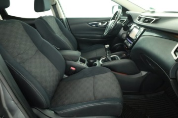 Nissan Qashqai II Crossover 1.2 DIG-T 115KM 2015 Nissan Qashqai 1.2 DIG-T, Navi, Klima, zdjęcie 6