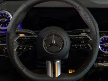 Mercedes Klasa A W177/V177 Hatchback Facelifting 2.0 220 190KM 2025 A Klasa 220 4-Matic AMG Line 2.0 190KM, zdjęcie 8