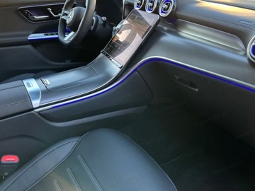 Mercedes GLC C254/X254 Coupe 2.0 220d 197KM 2025 MERCEDES-BENZ GLC 220 d 4-Matic AMG Line Suv 197KM 2025, zdjęcie 9