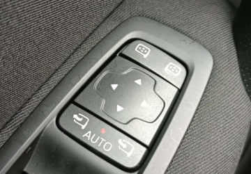 Renault Megane IV Hatchback 5d 1.2 Energy TCe 100KM 2016 Renault Megane Zarejestrowany - ubezpieczony - benzyna 1.2 Benzyna 101KM, zdjęcie 31